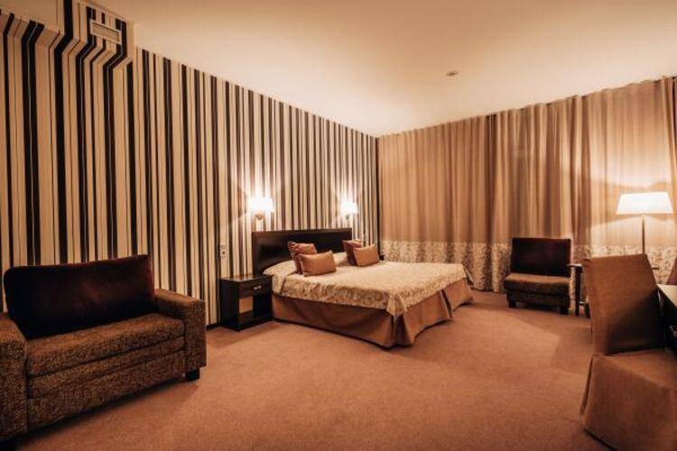 Azimut Park Hotel & Spa Repino