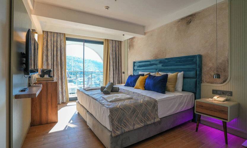 Ada Port Hotel