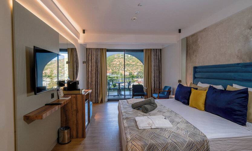 Ada Port Hotel