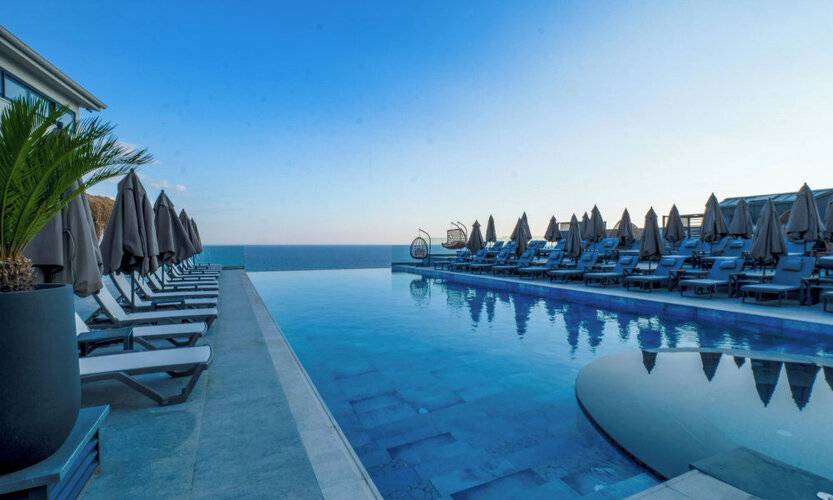 Ada Port Hotel