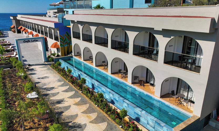 Ada Port Hotel