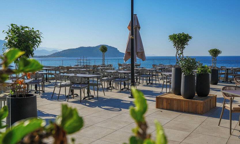 Ada Port Hotel