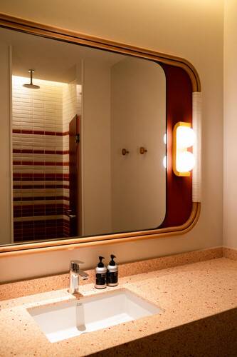 The Standard, Pattaya Na Jomtien