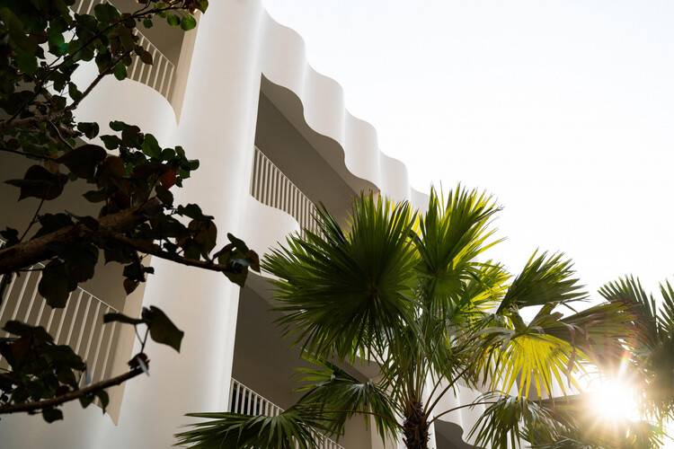 The Standard, Pattaya Na Jomtien