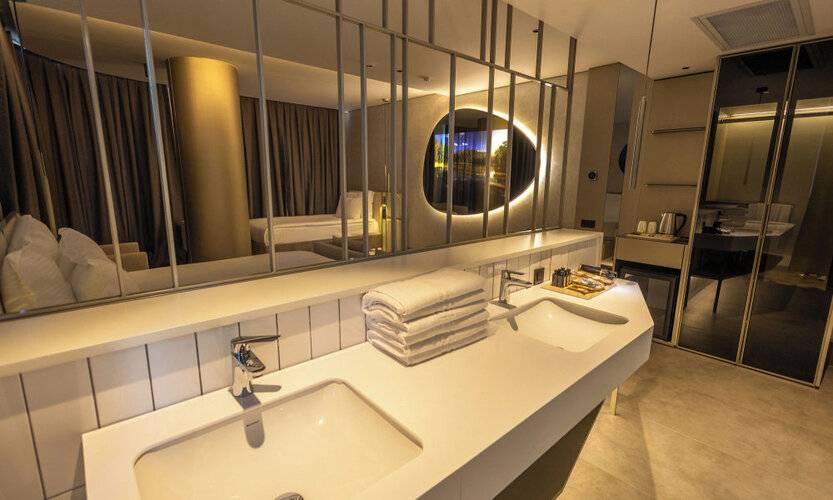 Four Hills Hotel (Adults Only 12+)