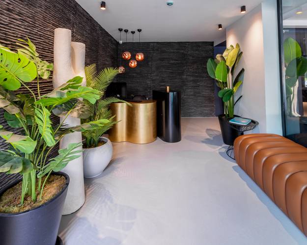 Luff Living (Adults Only 12+)