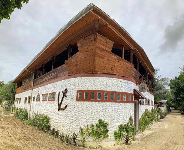 Dive Villa Thoddoo