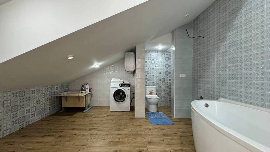 Квартиры С Балконами И Видом На Горы На Мелетяна 5а