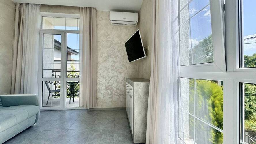 Квартиры С Балконами И Видом На Горы На Мелетяна 5а