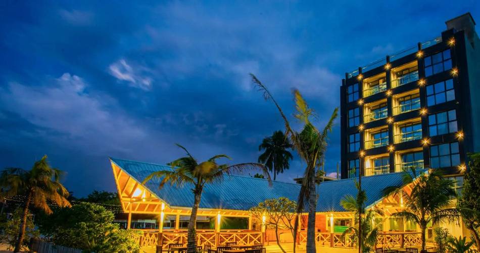 Beach Hotel Guraidhoo