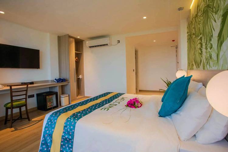 Beach Hotel Guraidhoo