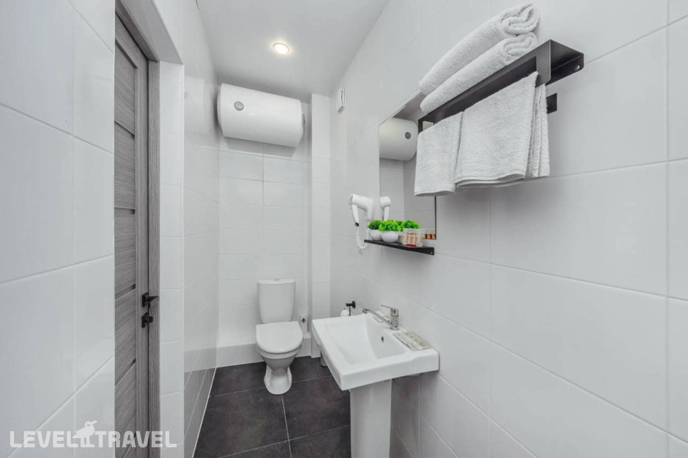 фотографии отеля Меблированные Комнаты В Мини-Отеле Бронау Эсма в Абхазия(Пицунда) - фото №14