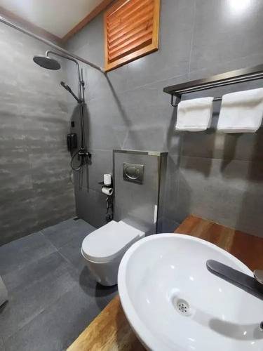 Rattehi Inn At Rakeedhoo