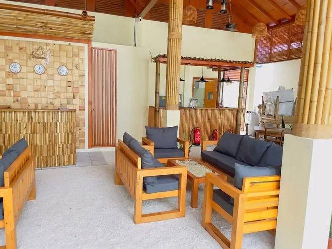 Rattehi Inn At Rakeedhoo