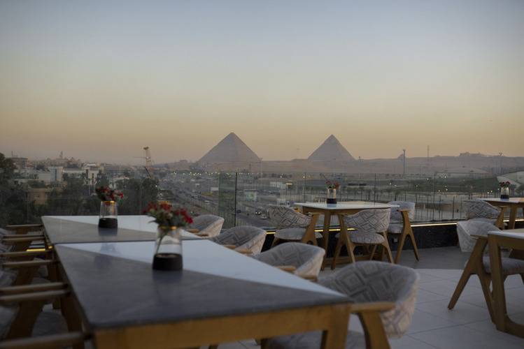 Royal Great Pyramid Inn