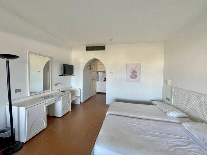 Coral Bay Sunset Views