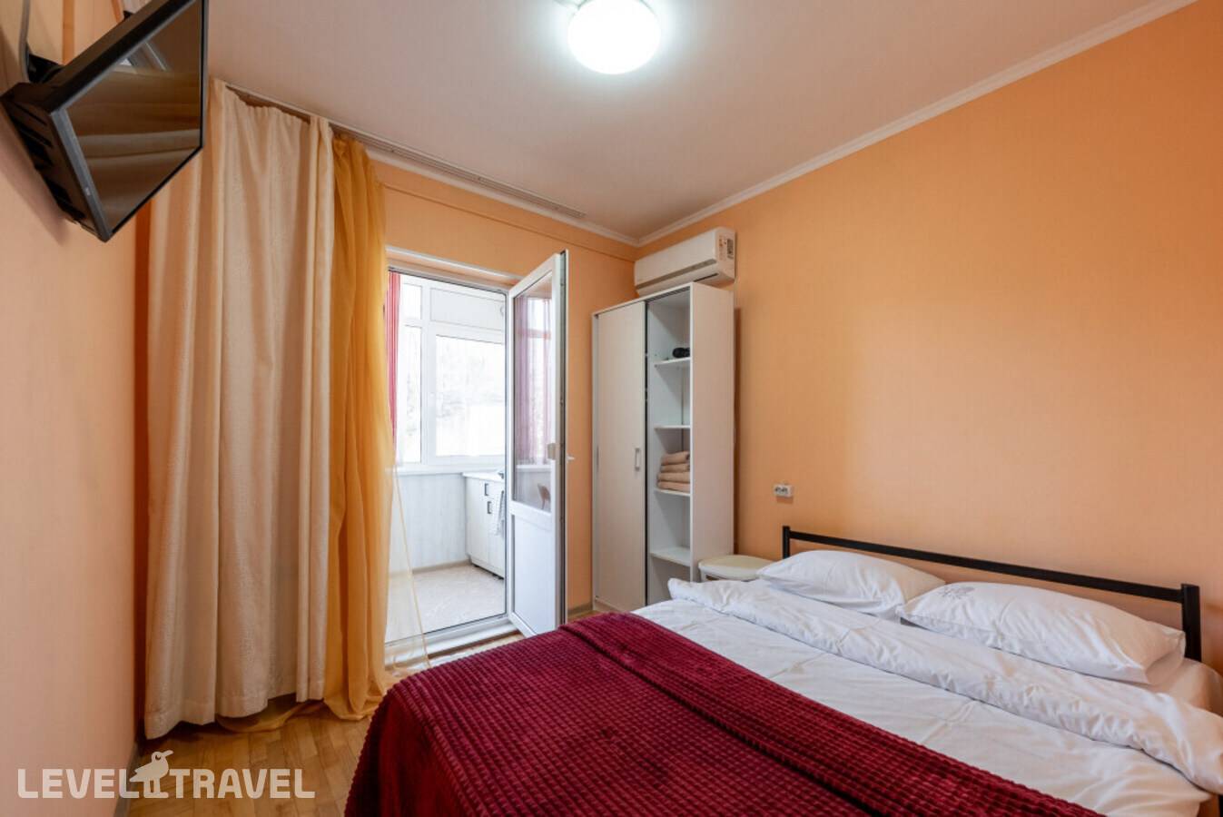 фотографии отеля Квартира Студия Небольшая И Комфортная В Мкр. Кудепста в Россия(Адлер) - фото №1