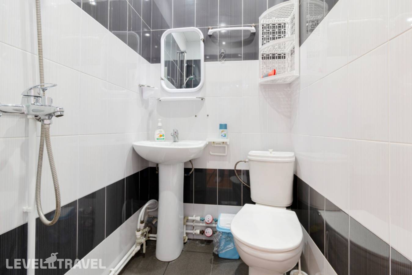 фотографии отеля Квартира Студия Небольшая И Комфортная В Мкр. Кудепста в Россия(Адлер) - фото №14