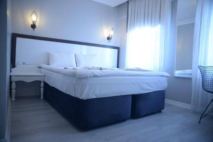 Nova City Hotel