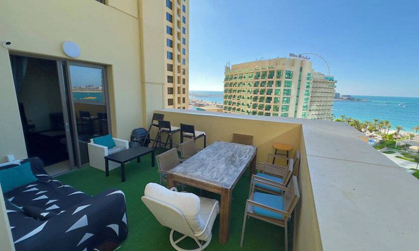 Bollywood Beach Hostel