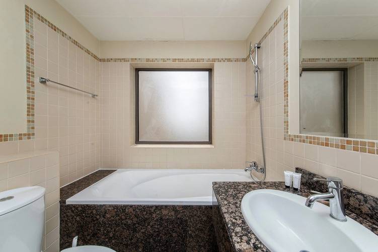 Excellent 1bdr At Bahar 6