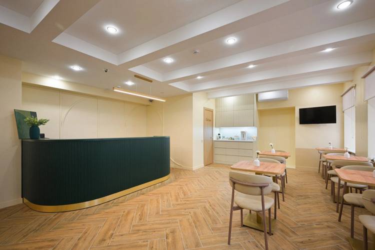 Mirum Hotel