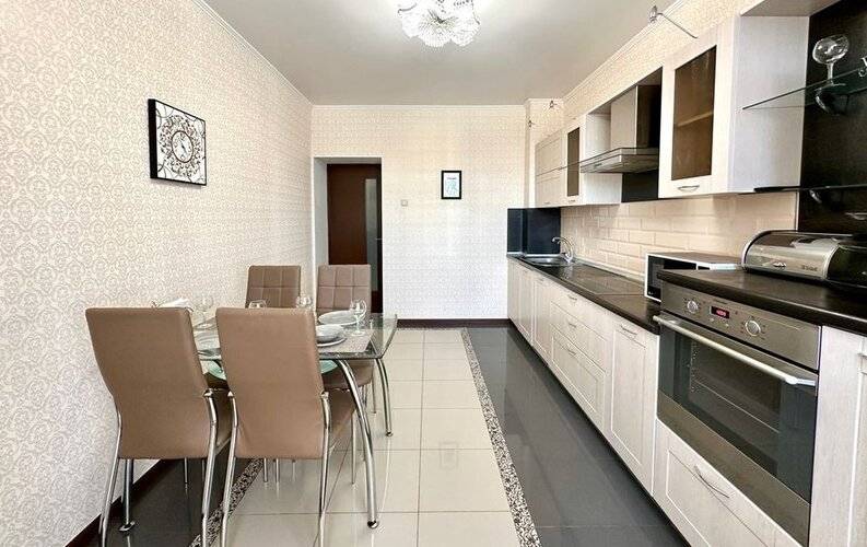 Apartments Compass Group (Апартаменты Компас Групп) На Циолковского 9к1