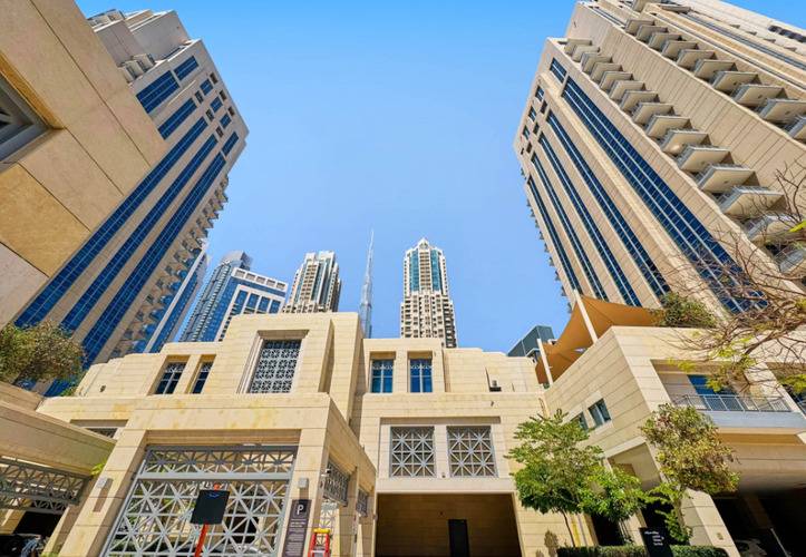 Апартаменты Bnbme Claren Tower Studio