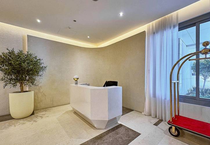 Апартаменты Bnbme Claren Tower Studio