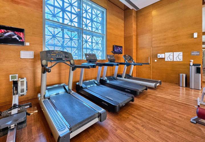 Апартаменты Bnbme Claren Tower Studio