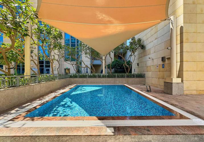 Апартаменты Bnbme Claren Tower Studio