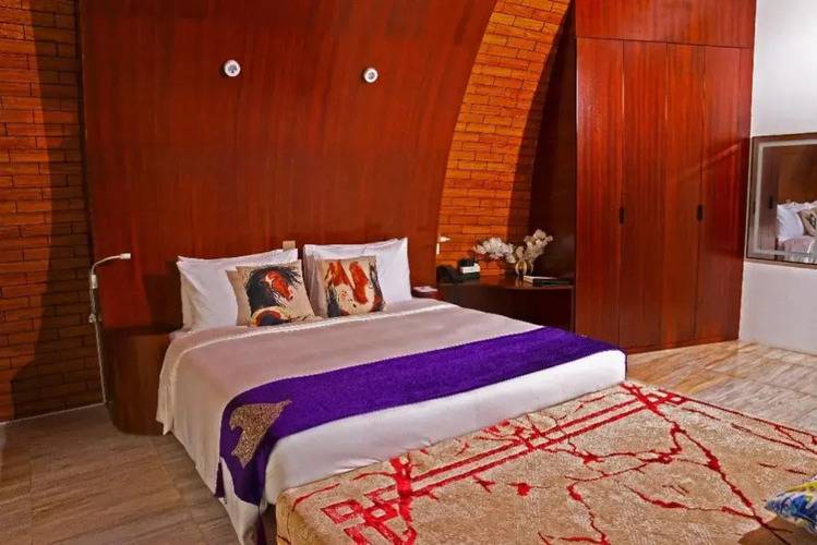 Nirvana Retreat