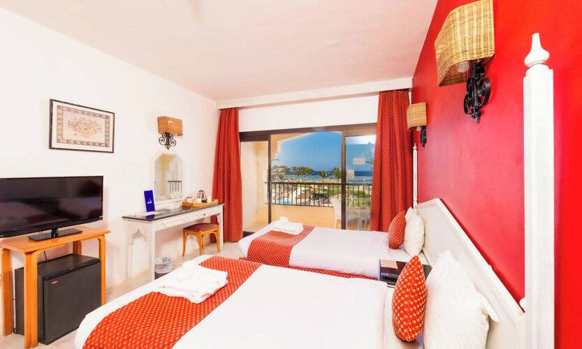 Flamenco Beach And Resort