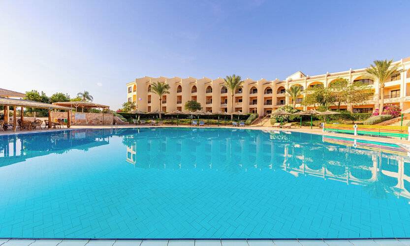 Flamenco Beach And Resort