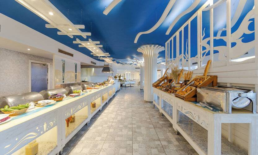 Flamenco Beach And Resort