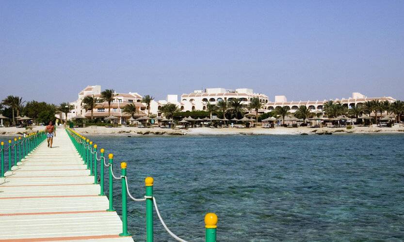 Flamenco Beach And Resort