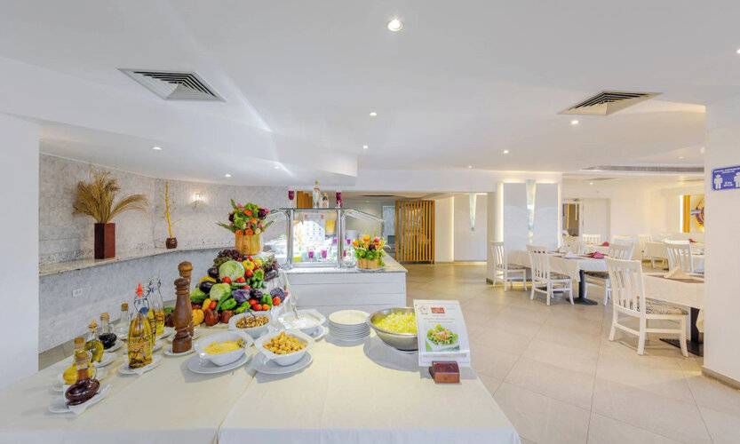 Flamenco Beach And Resort