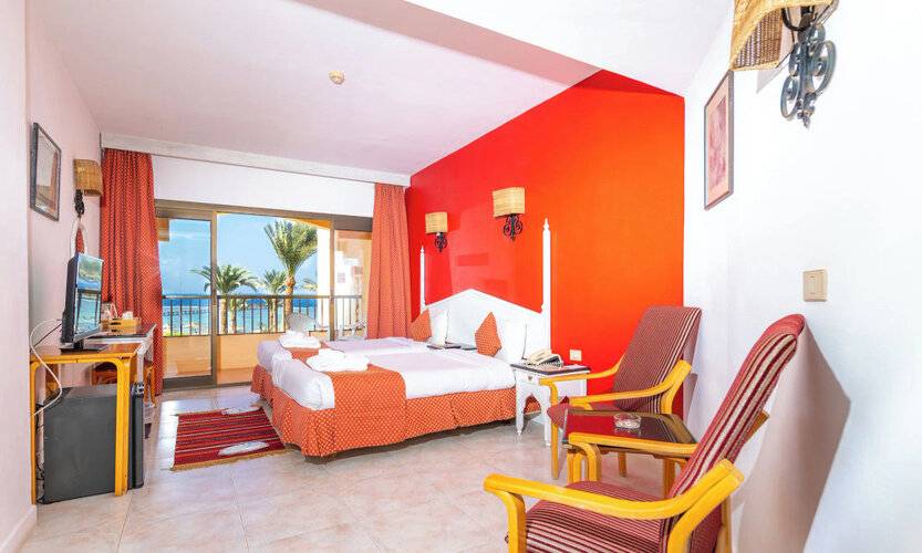 Flamenco Beach And Resort