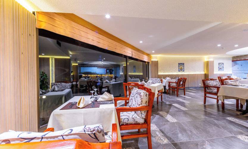 Flamenco Beach And Resort