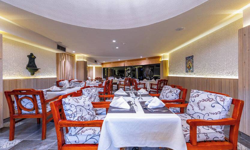 Flamenco Beach And Resort