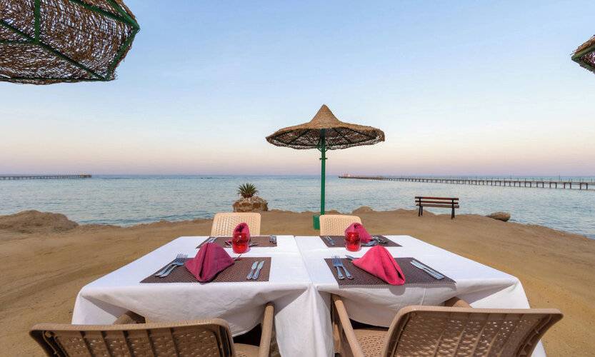 Flamenco Beach And Resort