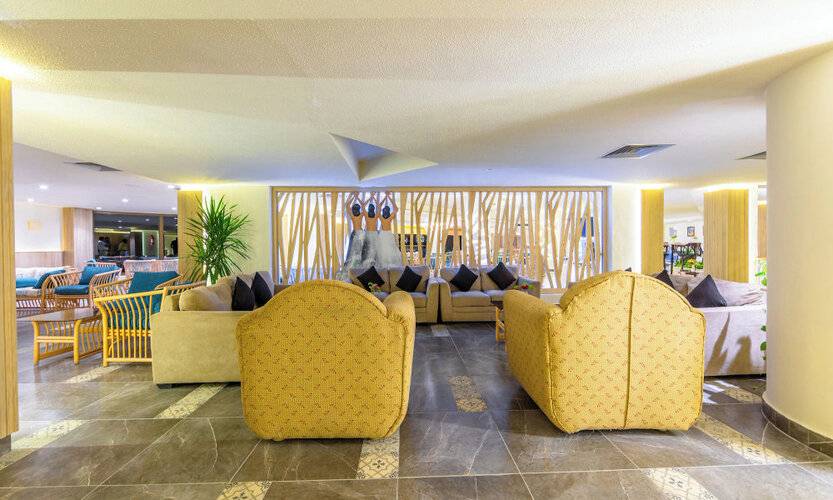 Flamenco Beach And Resort