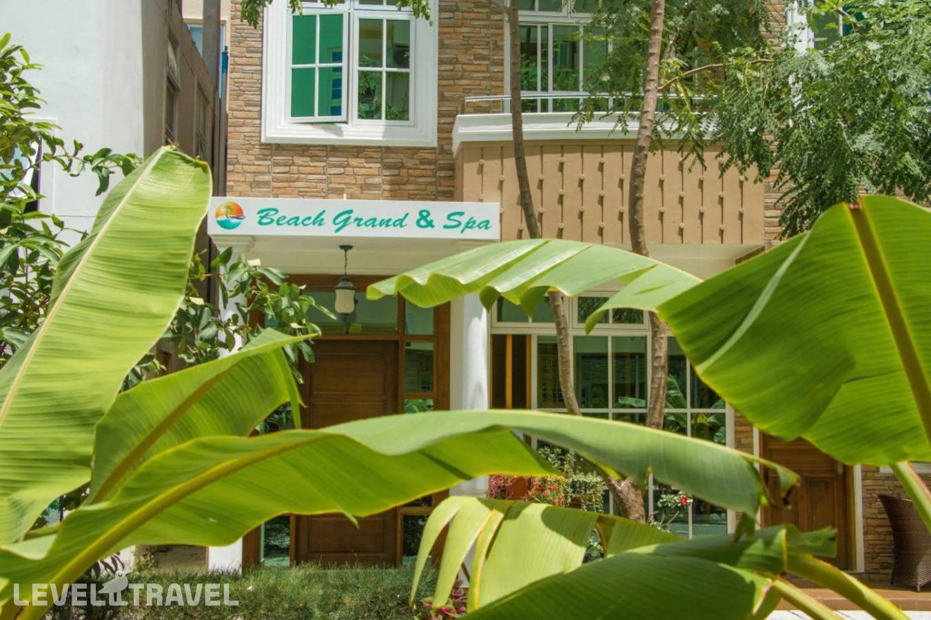 Отель Beach Grand & Spa — Хулхумале, Мальдивы