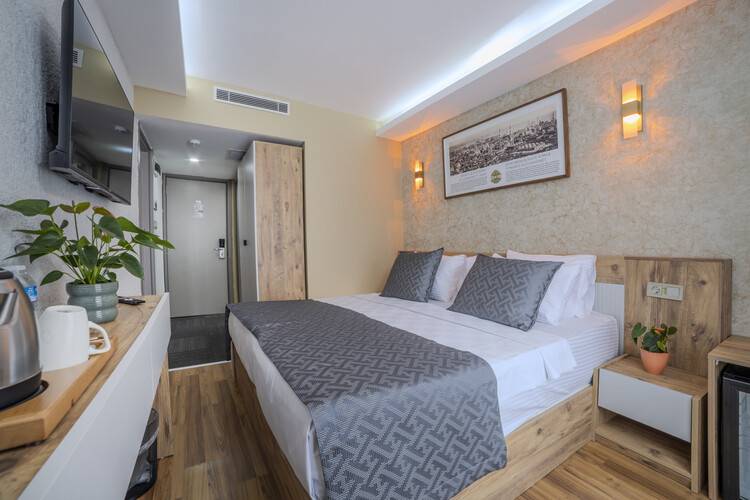 Ozer Palace Hotel