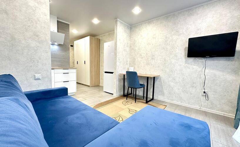 Compass (Компасс) На Улице Вадима Бованенко