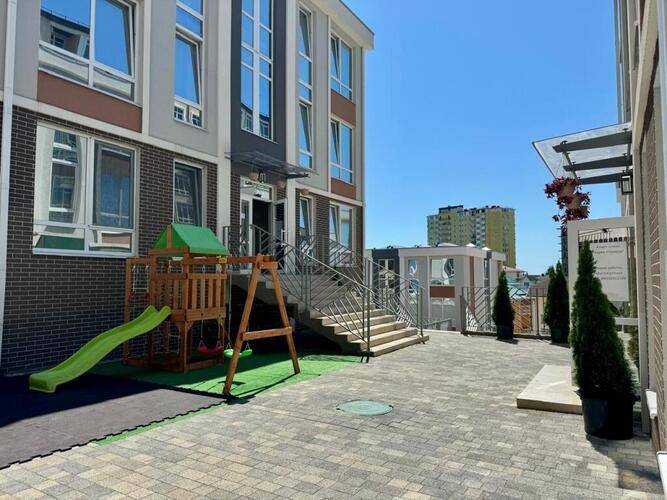 Квартира Изумрудная 38/1