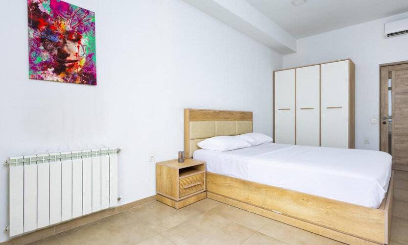 1 Bedroom Modern Aparment Ko167