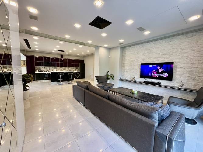 Вилла Luxury С Бассейном И Джакузи