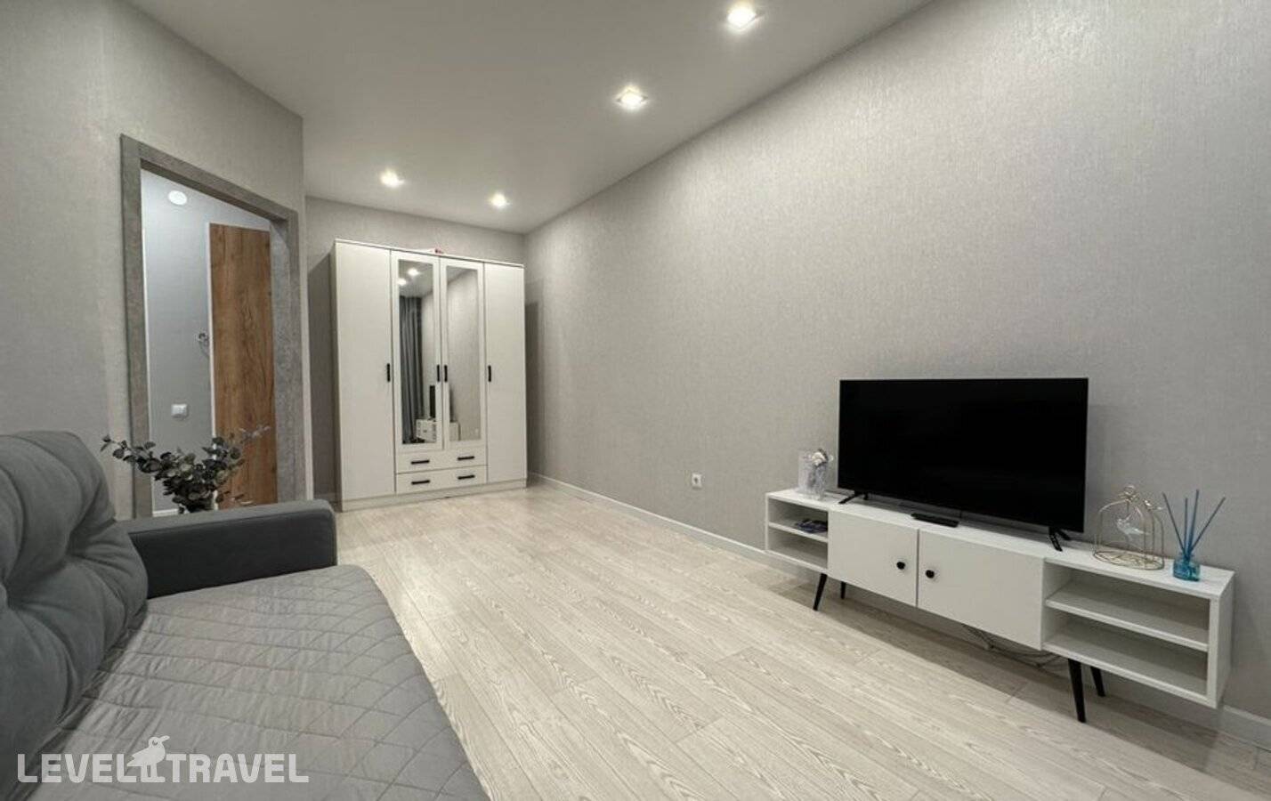 фотографии отеля Compass (Компасс) На Улице Кармацкого 11 в Россия(Тюмень) - фото №4