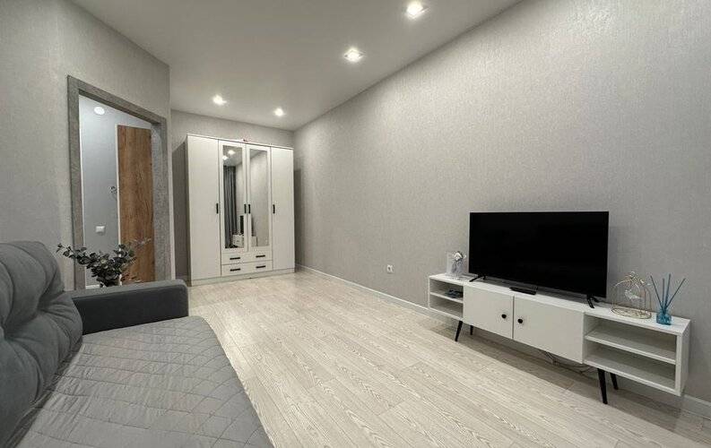 Compass (Компасс) На Улице Кармацкого 11